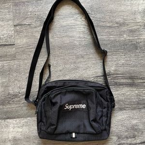 Supreme SS19 Shoulder Bag
